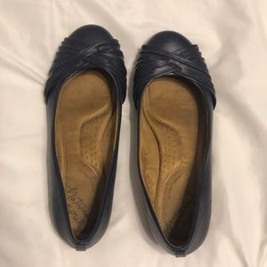 Natural soul all through comfort ballet flats